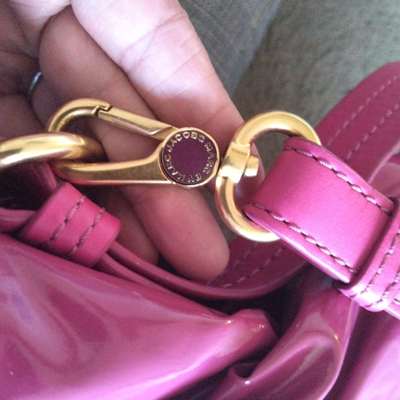 Vintage Marc Jacobs Posh Totally Turnkey Berry Tote - Picture 7 of 9